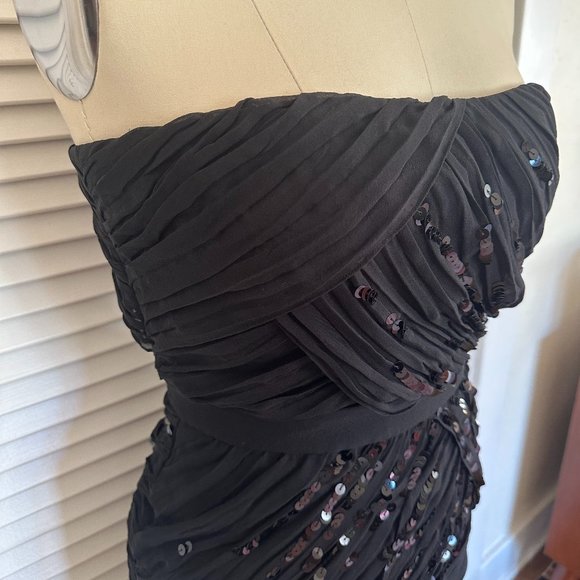 DIANE VON FURSTENBERG BLACK SILK STRAPLESS PARTY DRESS WITH SEQUINS. SIZE 4 - Picture 2 of 15